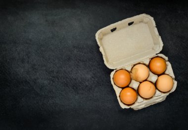 Yumurta kartonu kopya alanı ile 