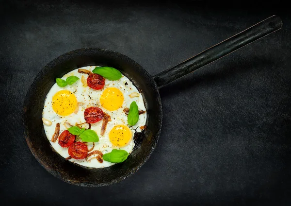 Pişirme Pan Fried Yumurta