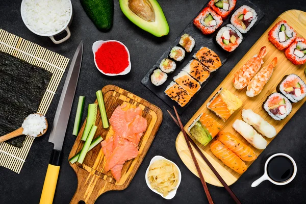 Sushi with Cooking Ingredients — Stockfoto