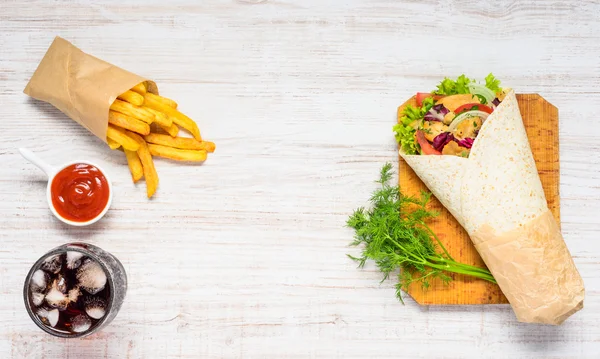Shawarma e Fast Food com espaço de cópia — Fotografia de Stock