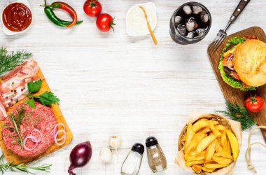 Fast Food malzemelerle kopya alanı çerçeve
