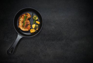 Kopya alanı ile ızgara biftek