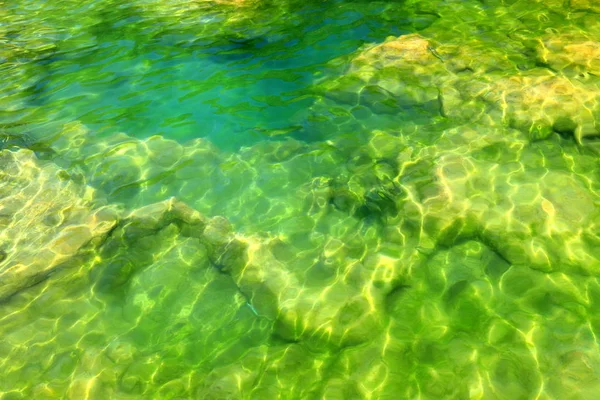 Yellow Stones Lie Clear Clear Green Water Mountain River Krka — Stock Photo, Image