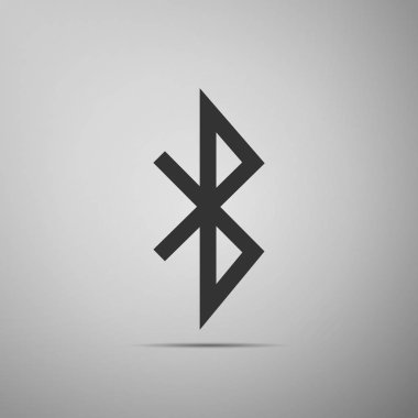 Bluetooth işareti simgesi gri arka plan üzerinde izole. Mobil şebeke sembolü. Baðlamanýz gerekebilir. Belge, bilgi rapor ve kene simgeler düz tasarım kontrol edin. Vektör çizim