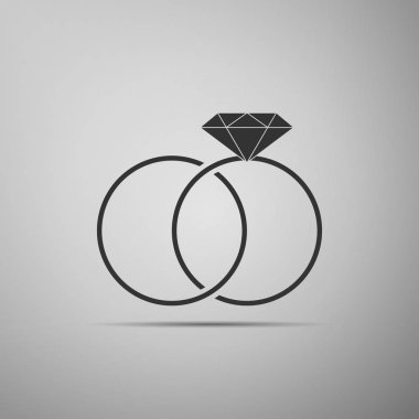 Gri arka plan üzerinde izole alyans simgesi. Gelin ve damat takı işareti. Evlilik kutsal kişilerin resmi. Elmas yüzük simgesi. Düz tasarım. Vektör çizim