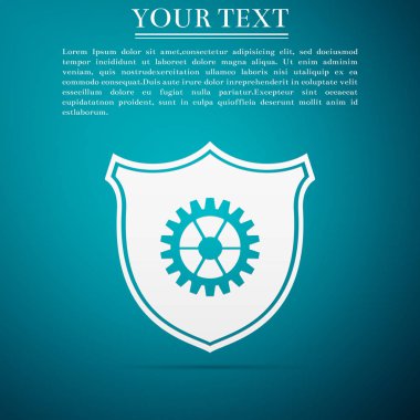 Üzerinde mavi arka plan izole dişli simgesiyle kalkan. Düz tasarım. Vektör çizim