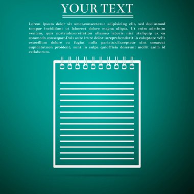 Not defteri simgesi üzerinde yeşil arka plan izole. Spiral not defteri simgesi. Öğrenci yarıyıl not defteri. Yazı defteri. Günlük iş için. Defter kapak tasarımı. Ofis Kırtasiye öğeleri. Düz tasarım. Vektör çizim