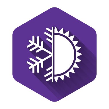 Beyaz sıcak ve soğuk sembol. Güneş ve kar tanesi ikonu uzun gölgeli izole edilmiş. Kış ve yaz sembolü. Mor altıgen düğmesi. Vektör İllüstrasyonu