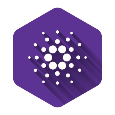 Uzun gölgeli beyaz kripto para Cardano Ada simgesi. Madeni para. Dijital para birimi. Altcoin sembolü. Engelleme zinciri tabanlı şifreli para birimi. Mor altıgen düğmesi. Vektör İllüstrasyonu