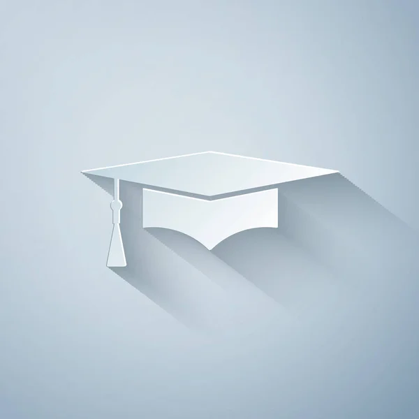 Papier gesneden Graduation cap pictogram geïsoleerd op grijze achtergrond. Afstudeerhoed met kwastje icoon. Papierkunst stijl. Vector Illustratie — Stockvector