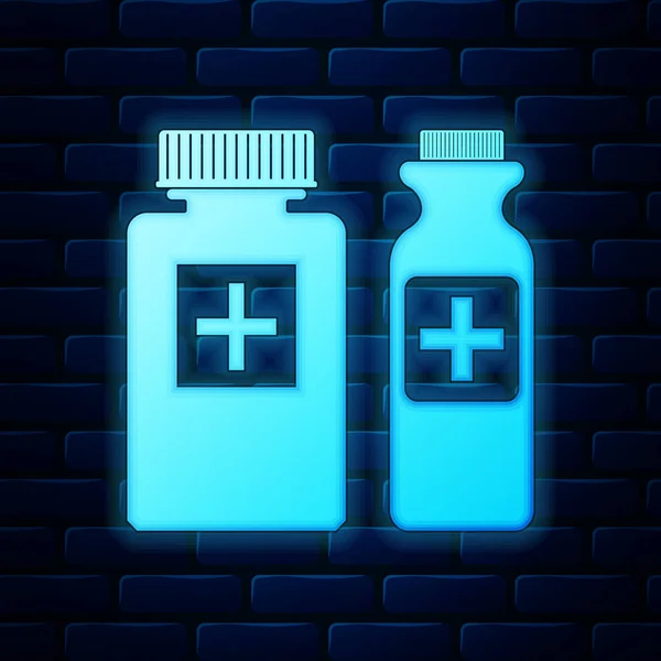 Parlayan neon tıp şişesi ikonu tuğla duvar arkasında izole edilmiş. Şişe hapı işareti. Eczane tasarımı. Vektör İllüstrasyonu — Stok Vektör