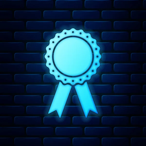 Insigne lumineux de médaille néon avec des rubans icône isolée sur fond de mur de briques. Illustration vectorielle — Image vectorielle