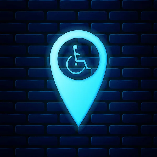 Сяючий неоновий гандикап з інвалідністю у піктограмі вказівника на карті ізольовано на фоні цегляної стіни. Некоректний символ. Знак інвалідного візка. Векторна ілюстрація — стоковий вектор