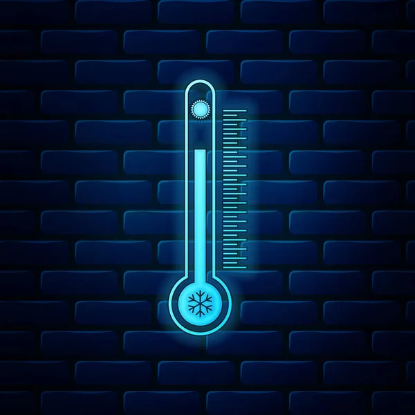 Termometro fluorescente al neon con scala di misurazione del calore e del freddo, con sole e icona fiocco di neve isolato su sfondo muro di mattoni. Illustrazione vettoriale — Vettoriale Stock