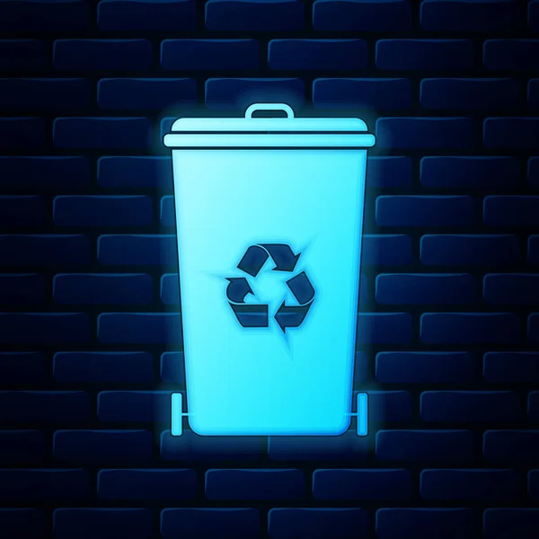 Zářící neon Koš s ikonou symbolu recyklace izolovaný na pozadí cihlové stěny. Ikona popelnice. Popelnice. Recyklovat ikonu koše. Vektorová ilustrace — Stockový vektor