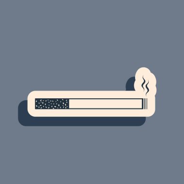 Gri arkaplanda siyah sigara simgesi izole edildi. Tütün tabelası. Sigara içme sembolü. Uzun gölge tarzı. Vektör İllüstrasyonu