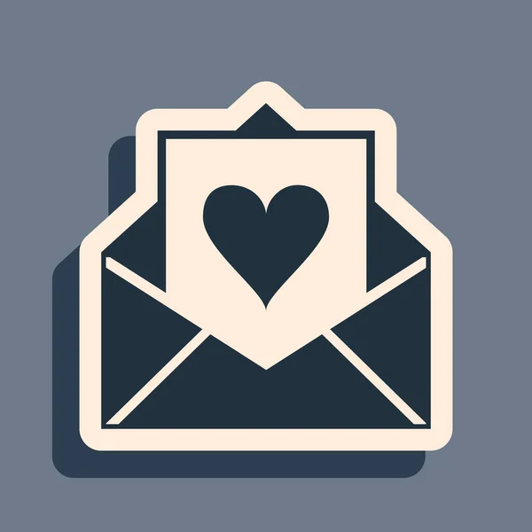 Sobre negro con icono de corazón de San Valentín aislado sobre fondo gris. Carta de amor y romance. Estilo de sombra larga. Ilustración vectorial — Archivo Imágenes Vectoriales