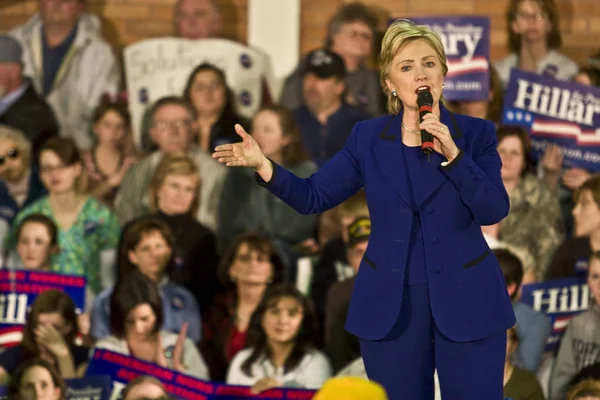 Hillary Clinton hablando — Foto de Stock