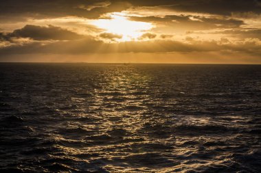 Filipinler gün batımı görünümü