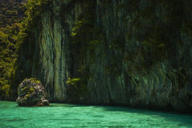 Phi Phi Island, Tayland at Rock kayalıklarla