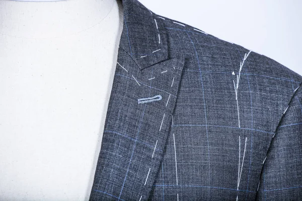 Λεπτομέρειες σχετικά με ένα προσαρμοσμένο κοστούμι σακάκι — Φωτογραφία Αρχείου