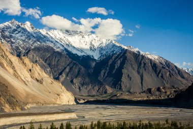Karakoram Mountain Range clipart