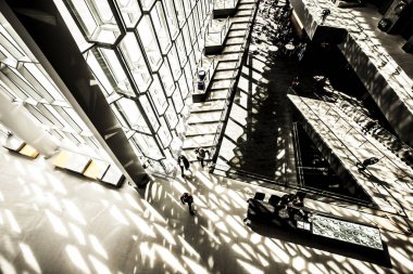 Harpa konser salonu.