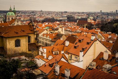 Prag manzarası çatıları