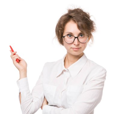 Kız beyaz bir bluz yüzünde beyaz bir arka plan, jestleri, duygular üzerinde duruyor