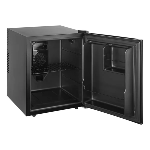 Zwarte kleine koelkast met een open deur op een witte achtergrond — Stockfoto