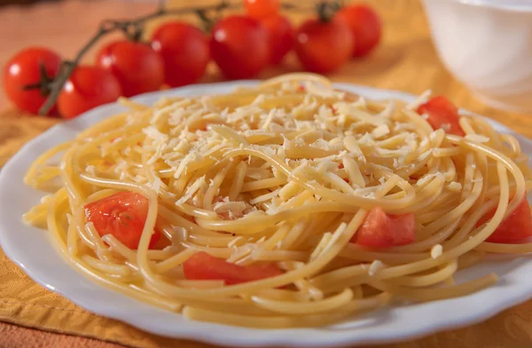 Italian Parmesan Pasta White Plate Sprinkled Spices Decorated Chili Tomatoes — Stock Photo, Image