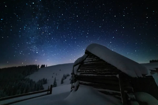 Fairytale Landscapes Winter Carpathian Mountains Charming Milky Way Sky Tourist — Stock Photo, Image