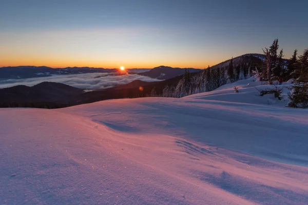 Montañas Paisajes Invernales Cárpatos — Foto de Stock