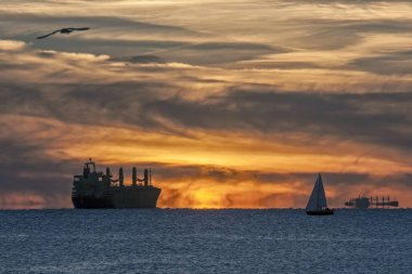 Baltık Denizi mistik günbatımı