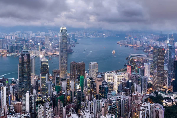 홍콩의 두 측면에 대 한 구체적인 숲 스톡 사진
