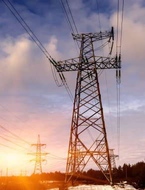Dağıtım güç hatları ve trafo elektrik Trafo Merkezi