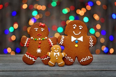Noel ev gingerbread çerezleri tablo