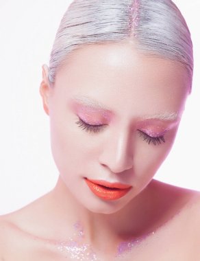 muhteşem bir genç kadın