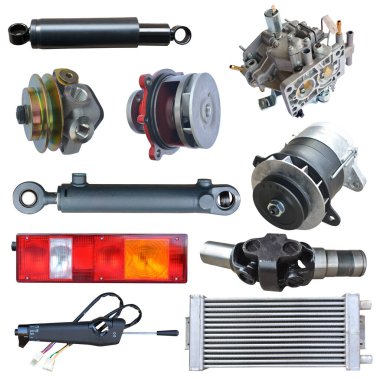 Beyaz arka planda yedek parça arabası var. Mağaza veya sonraki pazar için pek çok izole öge ile ayarla