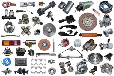 Beyaz arka planda yedek parça arabası var. Mağaza veya sonraki pazar için pek çok izole öge ile ayarla