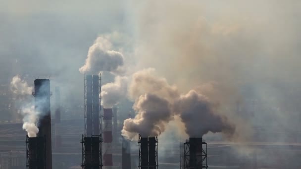 Contaminación del aire de la planta de metalurgia del humo — Vídeo de stock