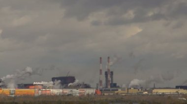 Büyük fabrika sanayi duman emisyonu