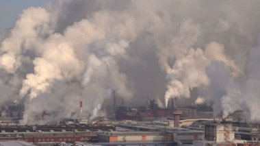 Hava kirliliği emisyonları büyük fabrika dumanının