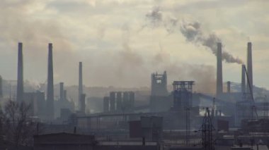 Metalurji bir bitki emisyonları kirliliği duman