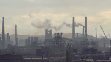 Metalurji bir bitki emisyonları kirliliği duman