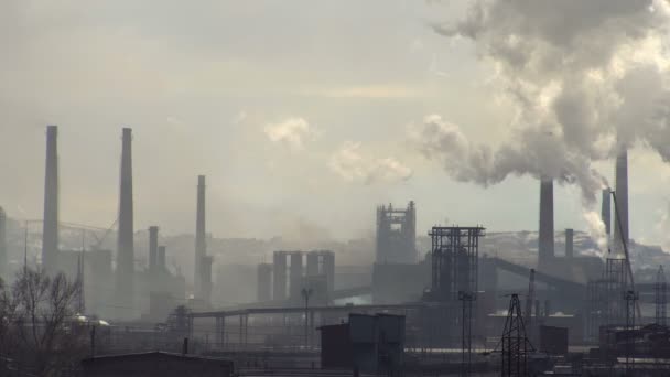 Poluição Atmosfera Por Uma Empresa Industrial Indústria Metalúrgica — Vídeo de Stock