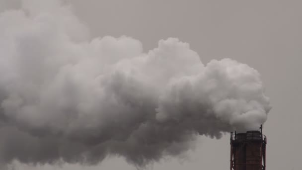 Contaminación Atmósfera Por Una Empresa Industrial Industria Metalúrgica — Vídeos de Stock