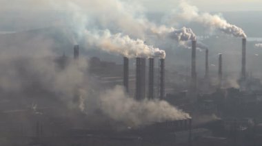 Duman emisyonu Metalurji bitki tarafından atmosfer kirliliğinin.