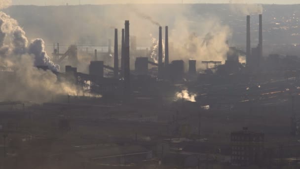 Poluição Atmosfera Por Uma Empresa Industrial Indústria Metalúrgica — Vídeo de Stock