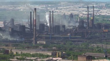 Kirliliği emisyonları endüstriyel kuruluş tarafından şehrin